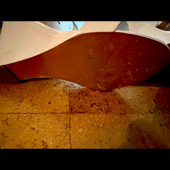 Amazing one of kind dressy wedges - Picture 4 of 4